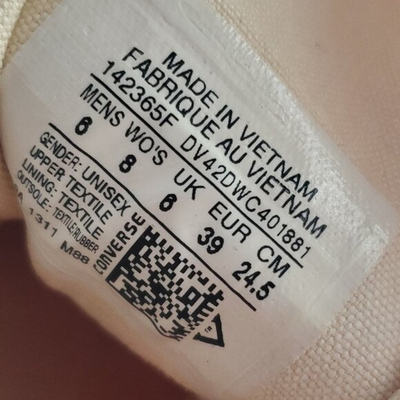 Pink High Top Converse - 8 women 6 men - Picture 4 of 8